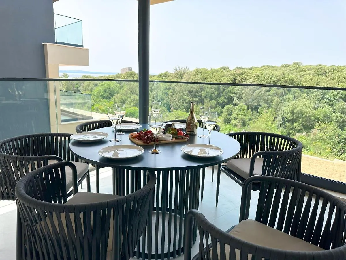 Luxury Apartment Emerald Kožino